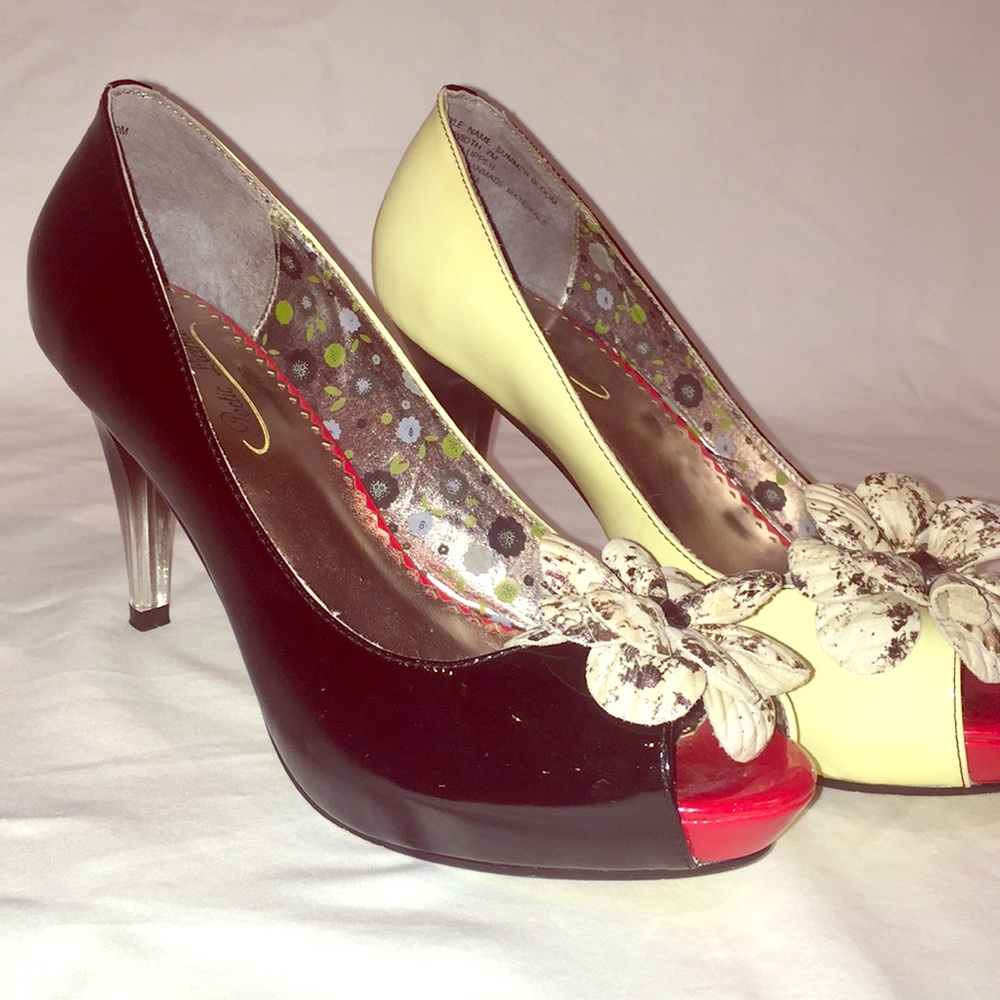Poetic License “Summer Bloom” Pumps!